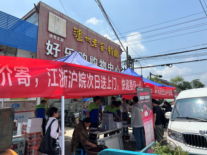 快遞氛圍感，現(xiàn)代生活獨(dú)特韻味與節(jié)奏的體現(xiàn)