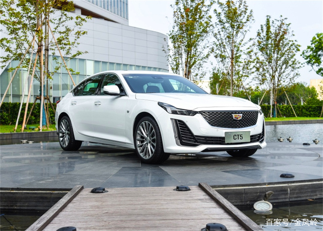 凱迪拉克CT5車(chē)外型，現(xiàn)代精工豪華風(fēng)范的展現(xiàn)