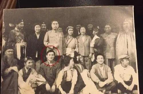 游本昌榮獲中國(guó)文聯(lián)終身成就獎(jiǎng)，演藝界楷模，文化事業(yè)輝煌里程碑