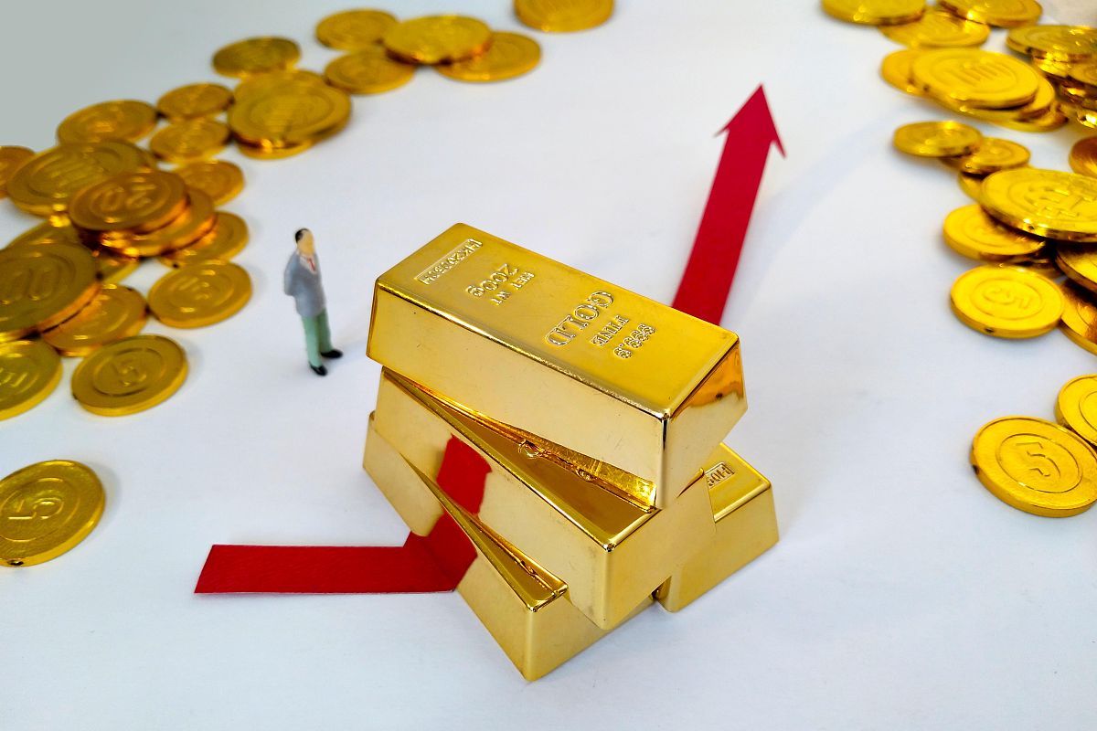 現(xiàn)貨黃金周一創(chuàng)新高，市場(chǎng)走勢(shì)深度分析與展望