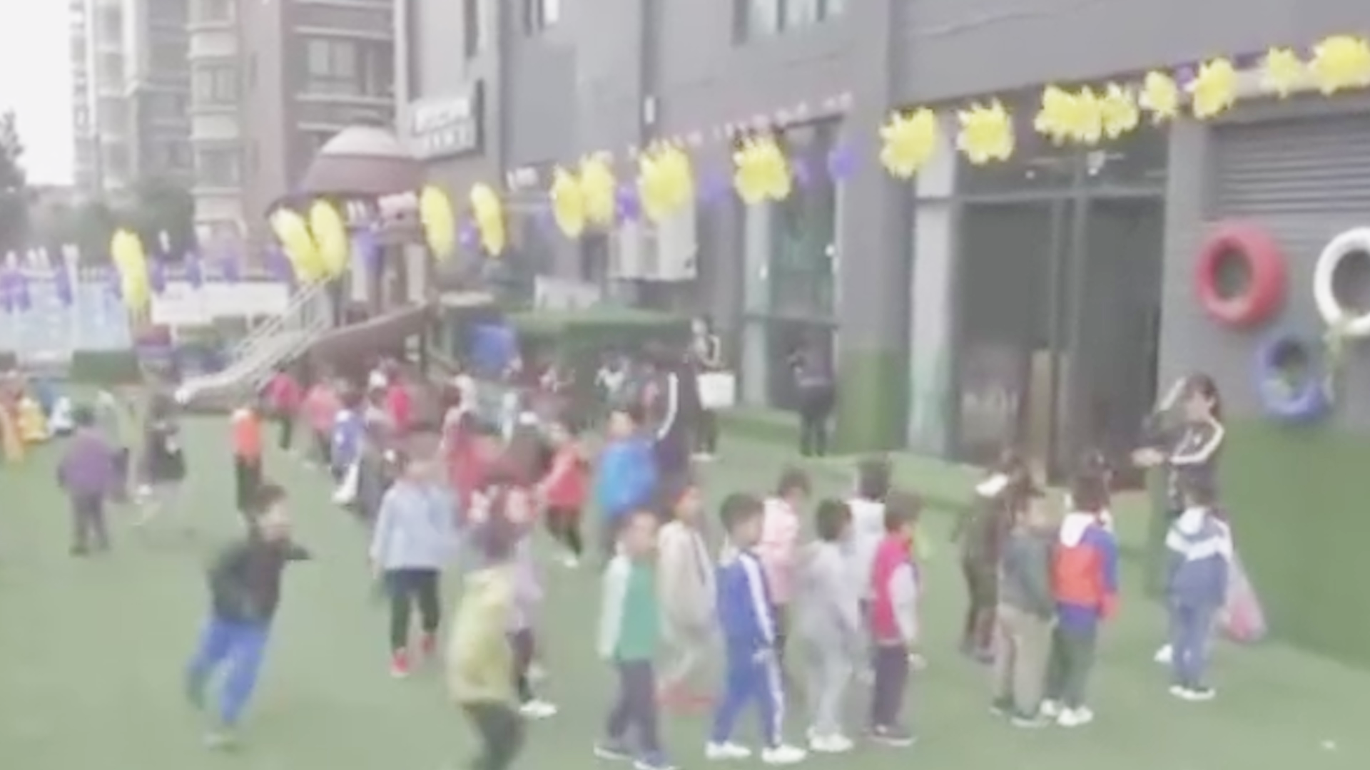 幼兒園孩子因老師毆打產(chǎn)生心理陰影，深度分析、應對策略及心理支持的重要性