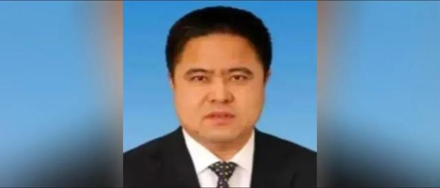 外逃副市長涉案超31億，真相揭秘與反思，千余房產(chǎn)查封背后的故事