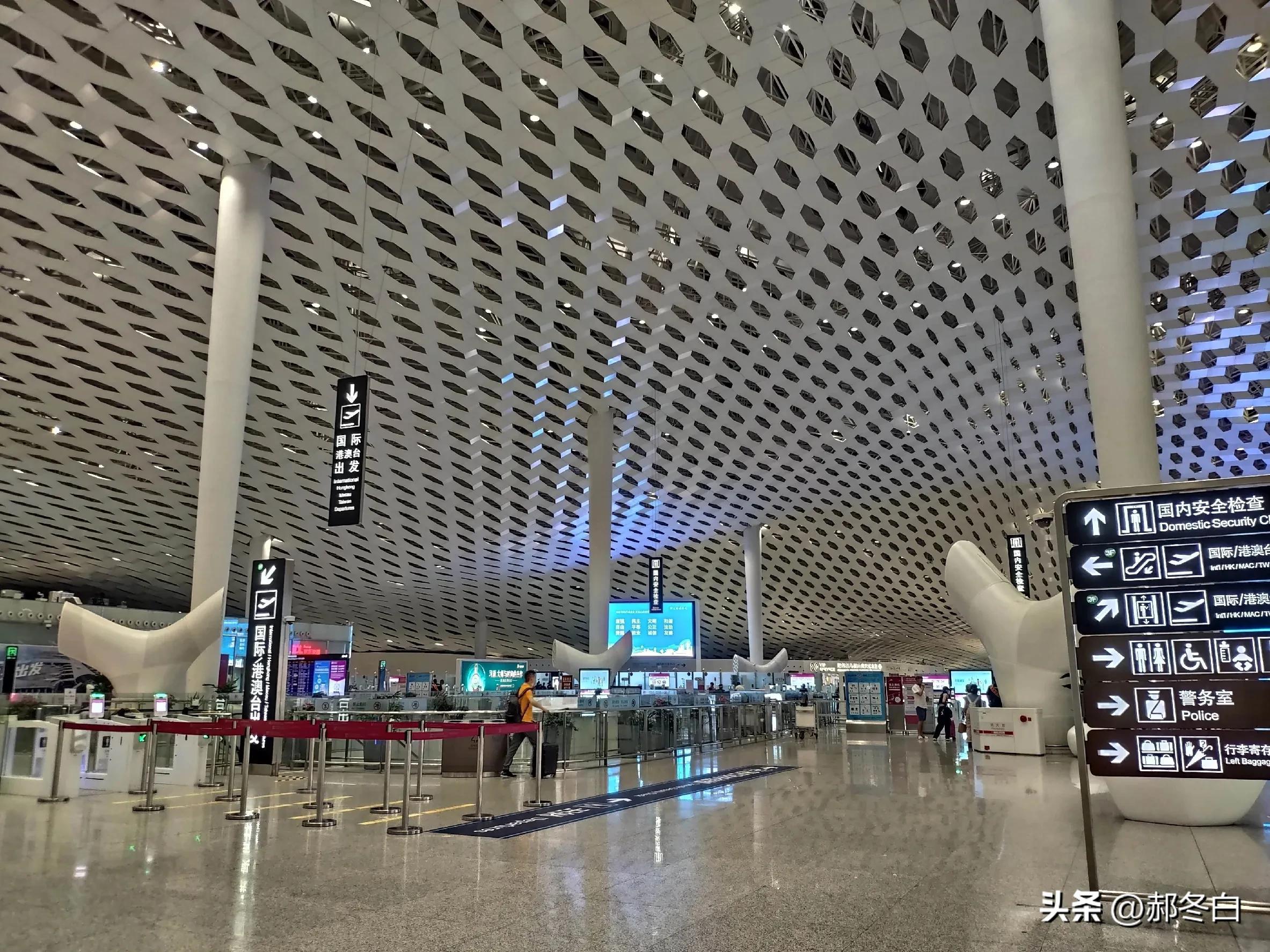 深圳機(jī)場(chǎng)邁向現(xiàn)代化航空樞紐的步伐穩(wěn)步前行