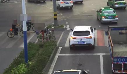 珠海駕車撞行人的原因,綜合策略探討方案_NIW4.11.59品牌版