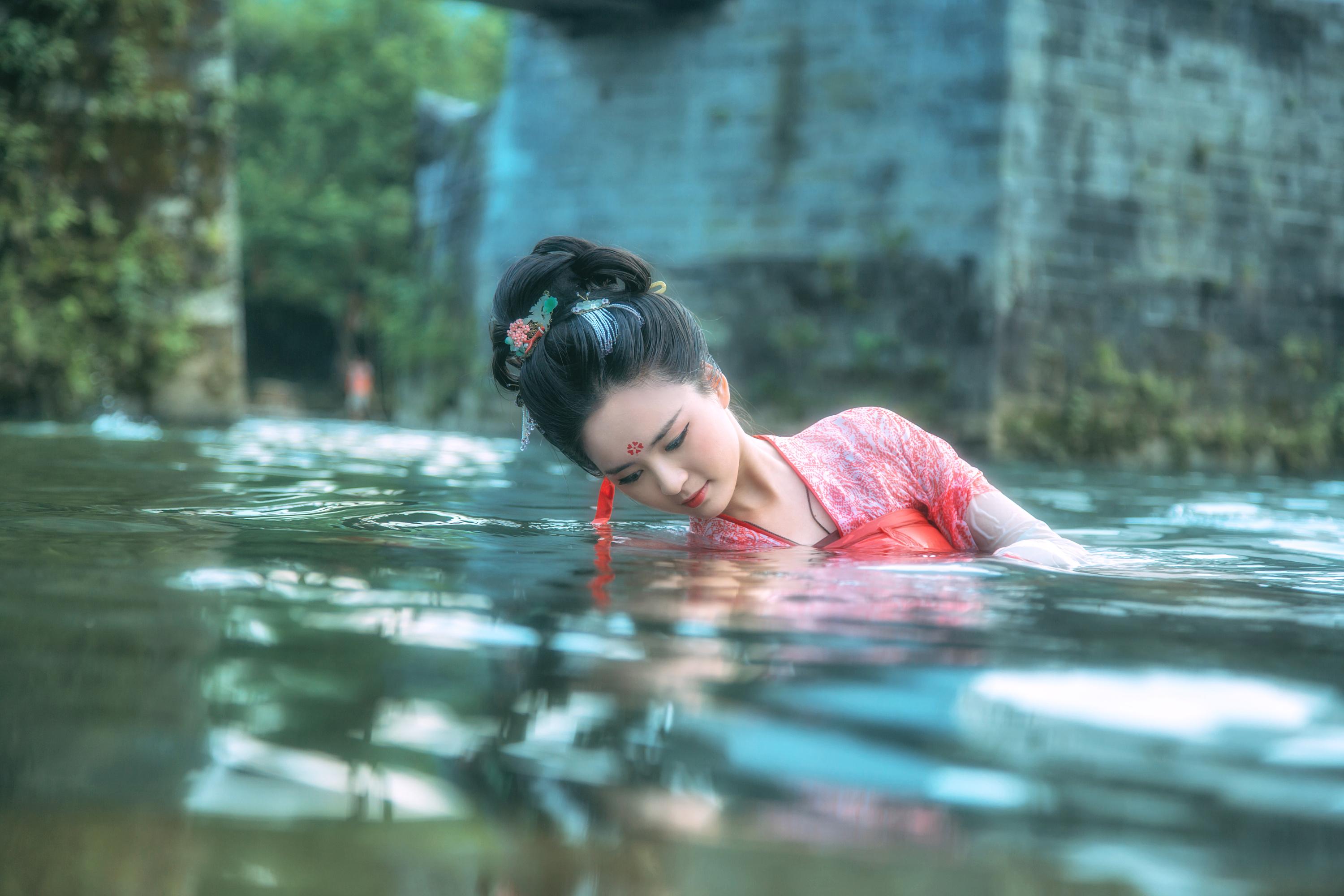 武極神王最新章節(jié)，熱血澎湃的修煉之旅持續(xù)更新